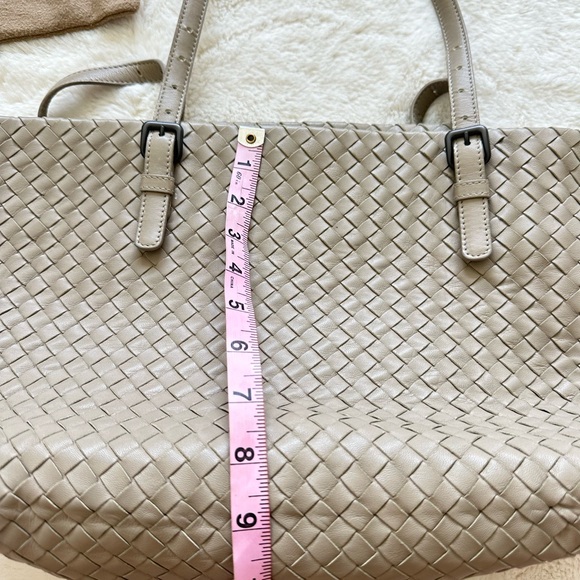 Bottega Veneta Intrecciato Women Tote Bag in Light Grey Authentic - Picture 13 of 16